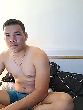 kinke31 online show from October 15, 2025, 12:46 pm