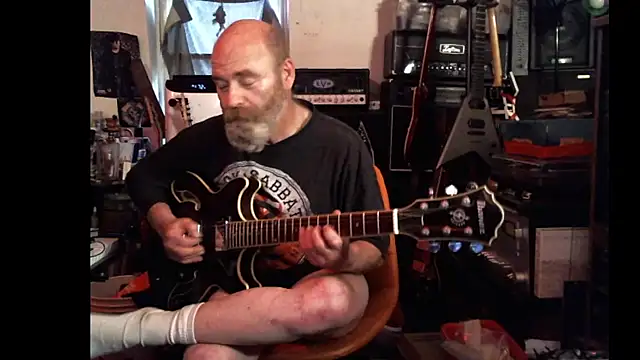 Snapshot of SirGarMack chatting on April 15, 2026, 4:11 pm SirGarMack online show from April 15, 2026, 4:11 pm