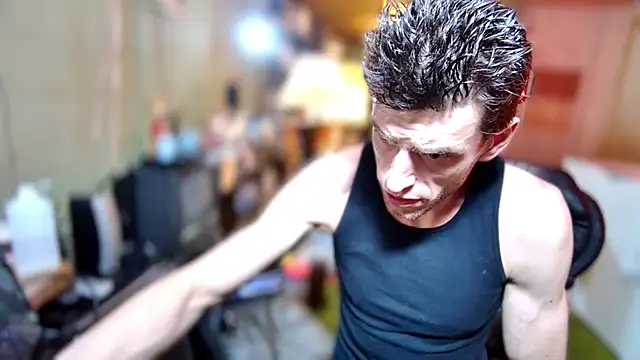 Snapshot of savageconfidence chatting on September 17, 2025, 9:22 am savageconfidence online show from September 17, 2025, 9:22 am