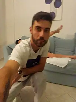 Snapshot of YourMommyBlair chatting on November 24, 2025, 3:56 pm YourMommyBlair online show from November 24, 2025, 3:56 pm