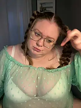 Snapshot of Chloe_WS chatting on February 7, 2025, 4:37 am Chloe WS online show from February 7, 2025, 4:37 am