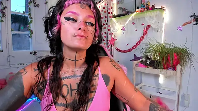 Snapshot of lady_sontse_ chatting on July 11, 2026, 7:25 pm lady sontse online show from July 11, 2026, 7:25 pm