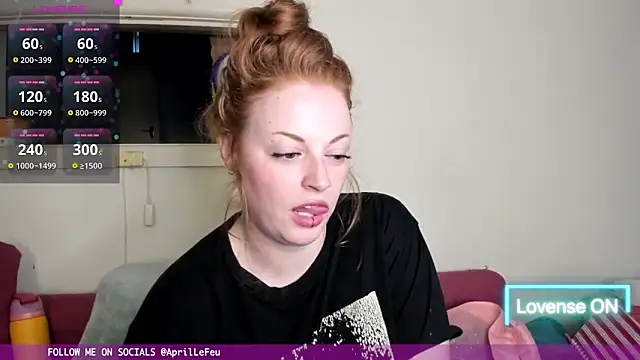 Snapshot of aaprill chatting on October 19, 2025, 7:44 am aaprill online show from October 19, 2025, 7:44 am