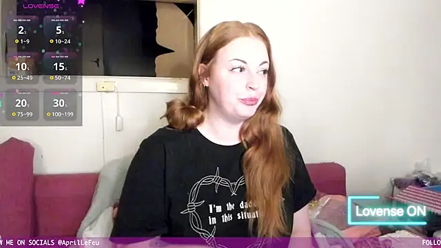 Snapshot of aaprill chatting on October 2, 2025, 8:40 am aaprill online show from October 2, 2025, 8:40 am