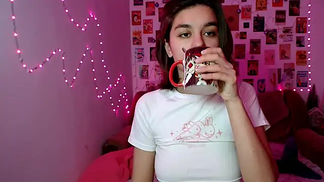 Celine Dionn online show from December 14, 2024, 1:16 pm