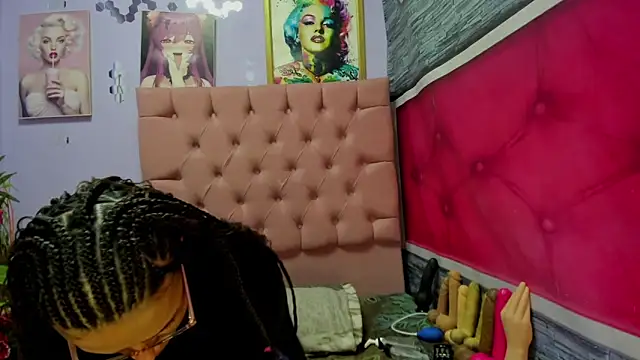 Yaumiko online show from November 20, 2025, 1:56 pm