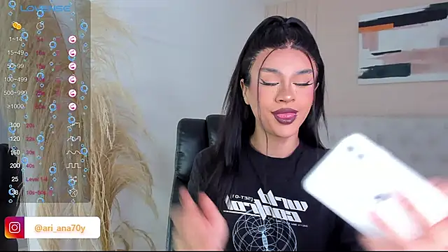 LOISE-XX online show from September 10, 2025, 5:28 am