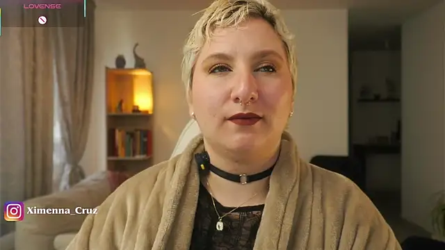 Ximenna Cruz online show from January 6, 2026, 12:31 pm