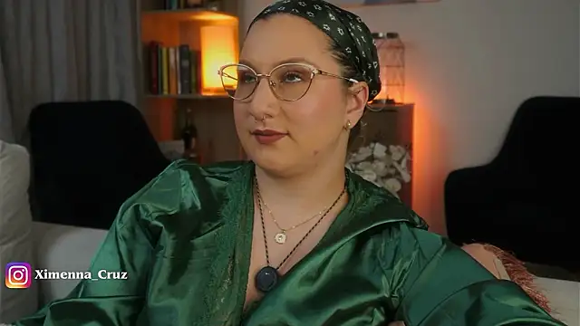 Ximenna Cruz online show from March 6, 2026, 12:33 pm