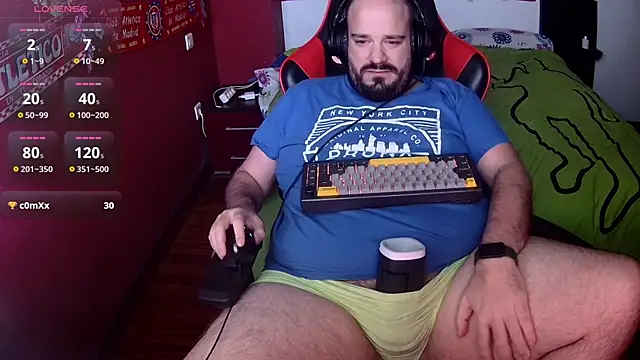 menditeta1 online show from December 18, 2025, 8:12 pm