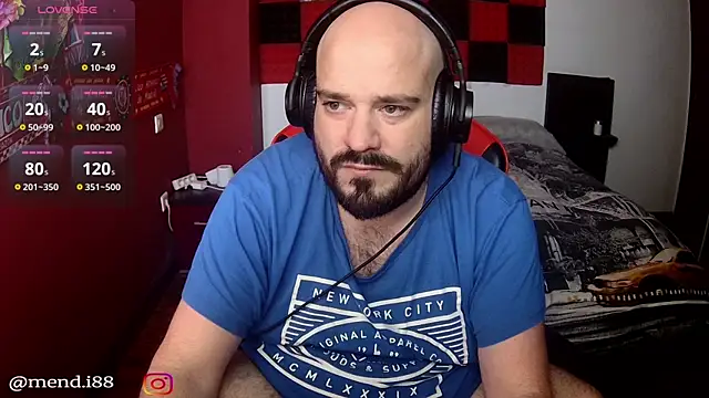 menditeta1 online show from December 19, 2025, 8:22 pm