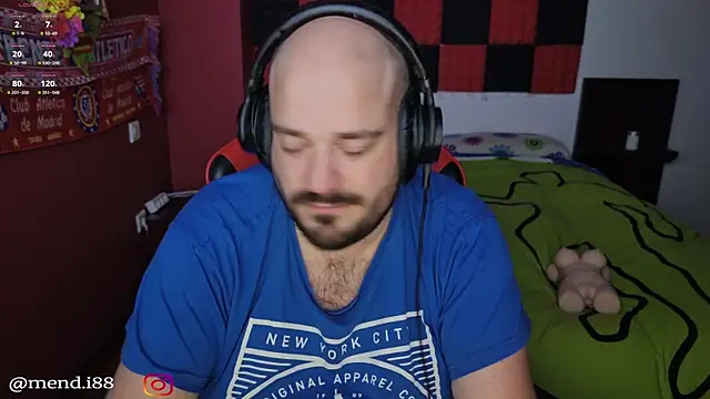 menditeta1 online show from April 14, 2026, 10:04 pm