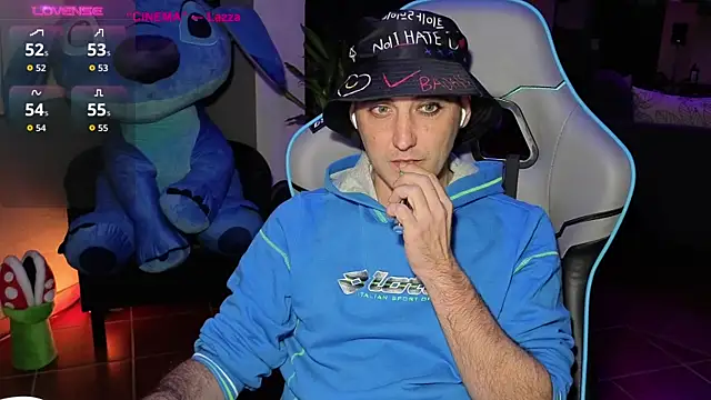 Gil gamesh90 online show from October 31, 2025, 4:03 pm