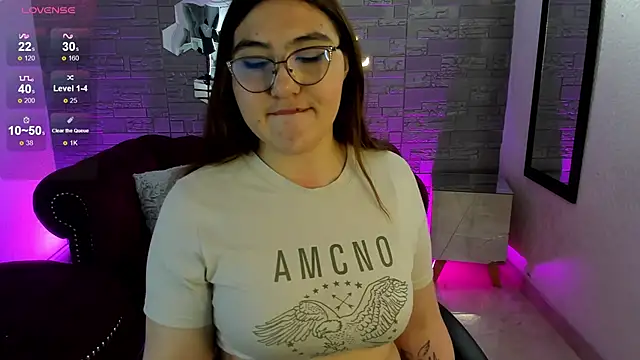 conniejames m online show from November 17, 2025, 12:31 pm