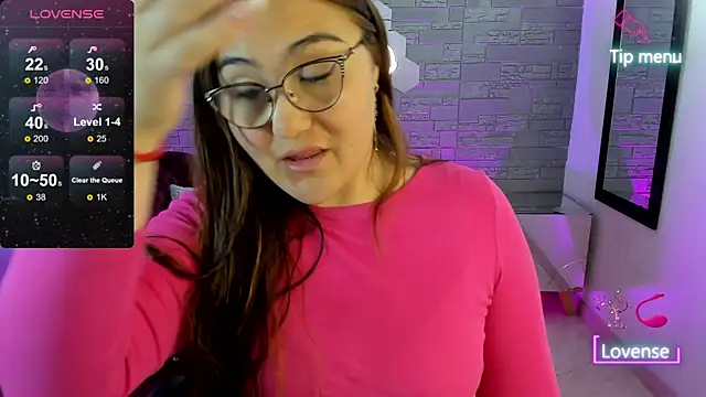 conniejames m online show from December 17, 2025, 12:21 pm