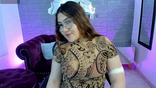 conniejames m online show from October 31, 2025, 12:46 pm