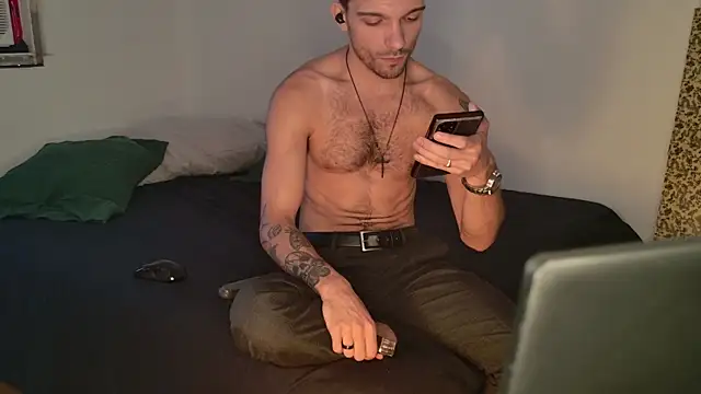 JackDesFeux online show from September 8, 2025, 2:49 pm