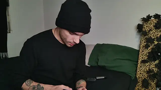 JackDesFeux online show from December 21, 2025, 10:21 pm