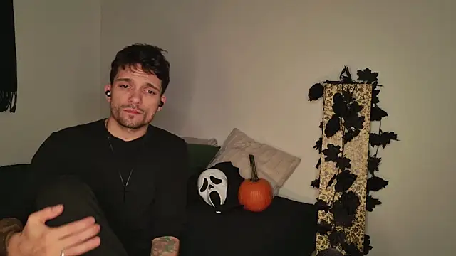 JackDesFeux online show from October 26, 2025, 6:36 am