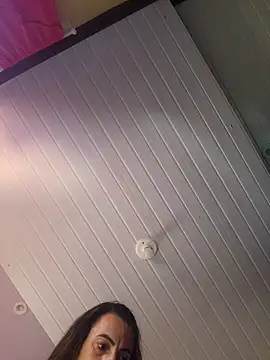 Snapshot of Brunna_Ella chatting on February 4, 2026, 12:55 pm Brunna Ella online show from February 4, 2026, 12:55 pm