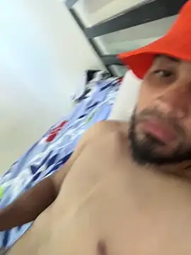 Snapshot of luismanuel_1998 chatting on March 4, 2026, 4:15 pm luismanuel 1998 online show from March 4, 2026, 4:15 pm