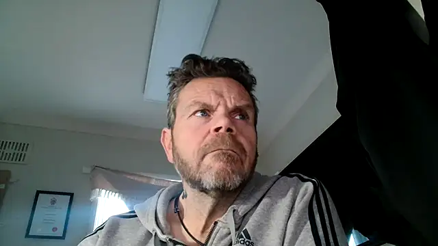 toptugger online show from February 14, 2025, 7:59 am