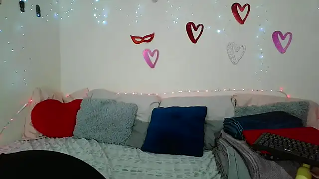 celestehot707rs online show from November 6, 2025, 1:53 am