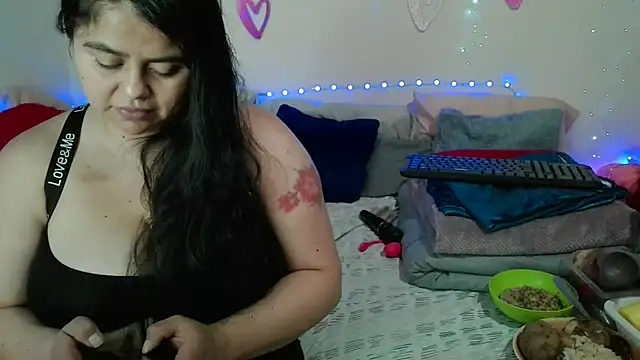 celestehot707rs online show from November 7, 2025, 2:49 am