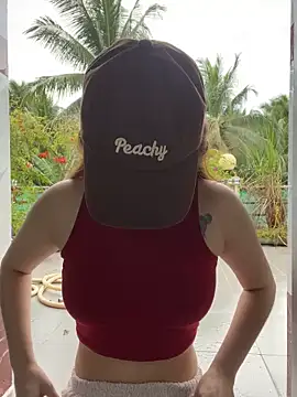 Snapshot of BabyThree_ chatting on September 29, 2025, 8:32 am BabyThree online show from September 29, 2025, 8:32 am