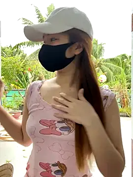 Snapshot of BabyThree_ chatting on September 16, 2025, 8:48 am BabyThree online show from September 16, 2025, 8:48 am