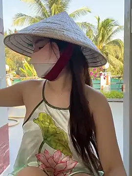 Snapshot of BabyThree_ chatting on March 16, 2025, 9:16 am BabyThree online show from March 16, 2025, 9:16 am