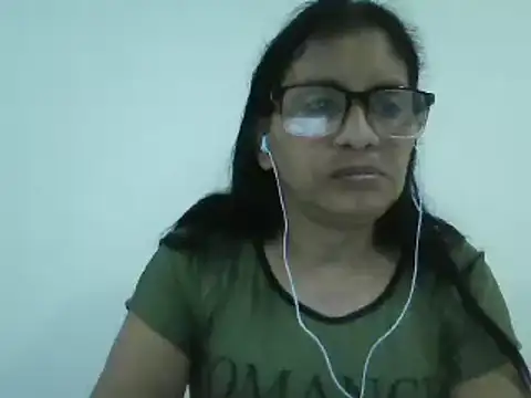 Snapshot of titssmall123 chatting on February 1, 2025, 1:12 am titssmall123 online show from February 1, 2025, 1:12 am