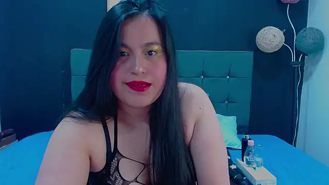 mia xx1 online show from November 3, 2025, 5:01 am