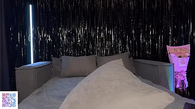 Snapshot of Super_Suka chatting on March 14, 2025, 9:10 pm Super Suka online show from March 14, 2025, 9:10 pm