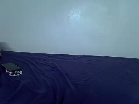 Snapshot of laetitia_ chatting on November 26, 2025, 8:14 am laetitia online show from November 26, 2025, 8:14 am