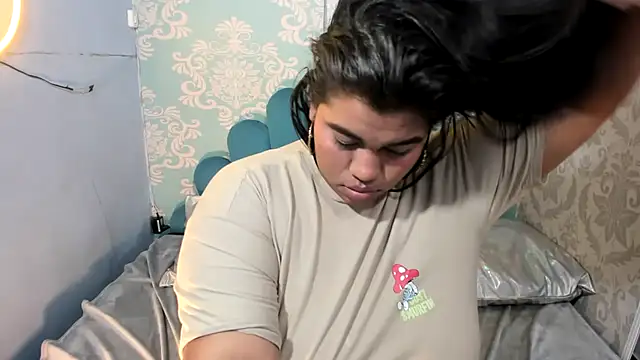 Snapshot of chanel_hot_001 chatting on March 21, 2025, 5:21 am chanel hot 001 online show from March 21, 2025, 5:21 am