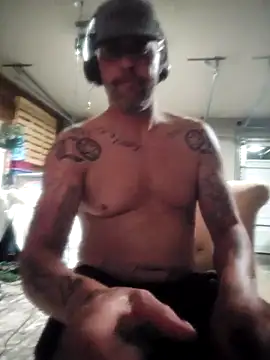 LongandEasy77 online show from February 25, 2026, 7:08 am