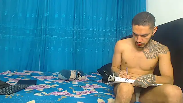 Hot Sharks  online show from October 30, 2025, 9:07 am