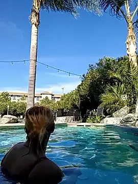 allissonw13 online show from March 12, 2026, 11:20 pm