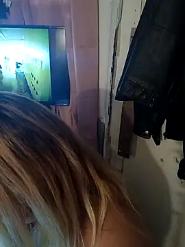 Snapshot of allissonw13 chatting on January 28, 2025, 12:54 pm allissonw13 online show from January 28, 2025, 12:54 pm