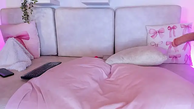 Malka Burning online show from October 16, 2025, 8:06 pm