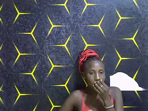 Snapshot of Spicey_diana chatting on February 18, 2025, 11:41 pm Spicey diana online show from February 18, 2025, 11:41 pm