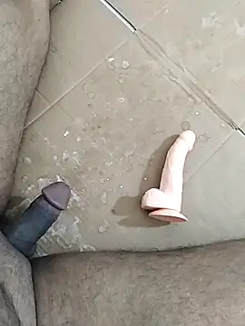 Snapshot of cenyon124 chatting on November 20, 2025, 2:51 pm cenyon124 online show from November 20, 2025, 2:51 pm