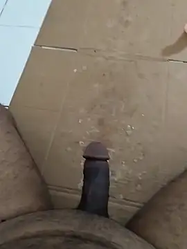 Snapshot of cenyon124 chatting on November 25, 2025, 4:07 pm cenyon124 online show from November 25, 2025, 4:07 pm