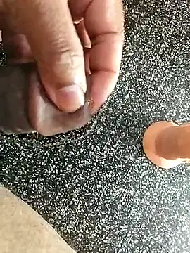 cenyon124 online show from April 15, 2026, 1:11 am