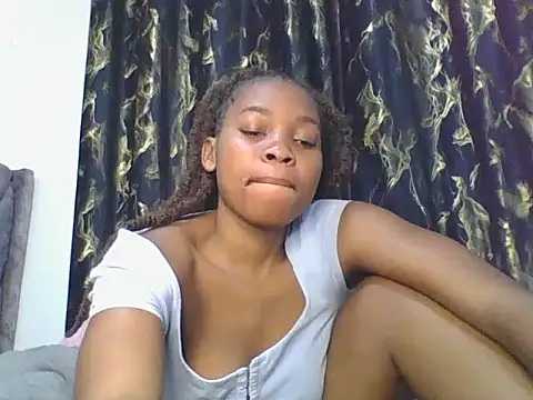  Becky002 online show from November 6, 2025, 7:12 am