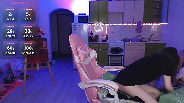 ur kitty   online show from April 19, 2026, 1:01 pm