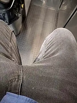 Snapshot of A_man_in_public chatting on February 16, 2026, 2:48 pm A man in public online show from February 16, 2026, 2:48 pm