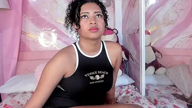 Snapshot of JessyZoe chatting on October 13, 2025, 3:35 pm JessyZoe online show from October 13, 2025, 3:35 pm
