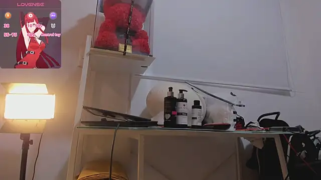 Abby Yons online show from October 30, 2025, 10:28 pm